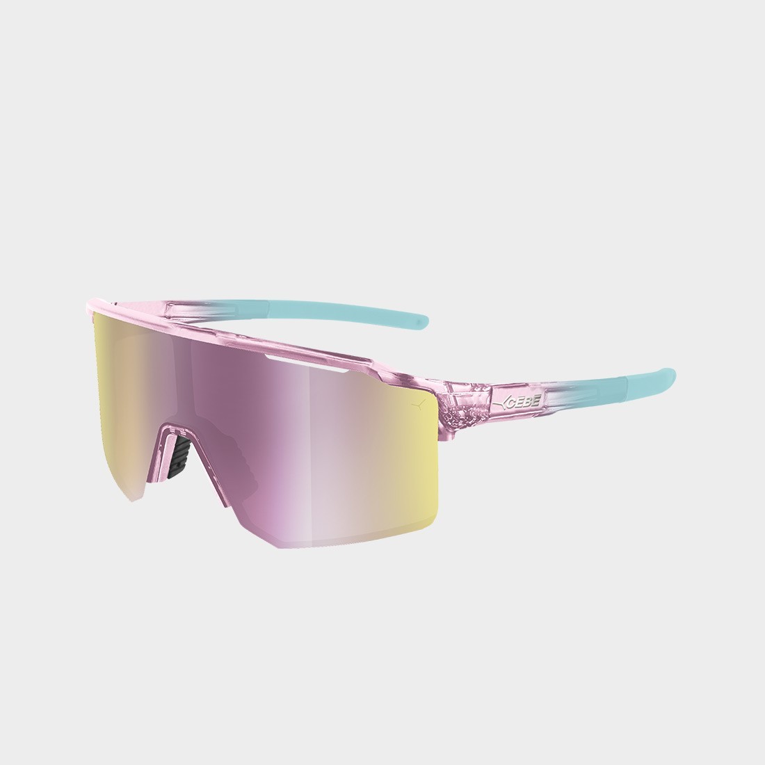 Lunettes de soleil sport Cébé OUTFLOW LITE catégorie 3 S — vue de 3/4, taille small semi-rimless, couleur violet transparent